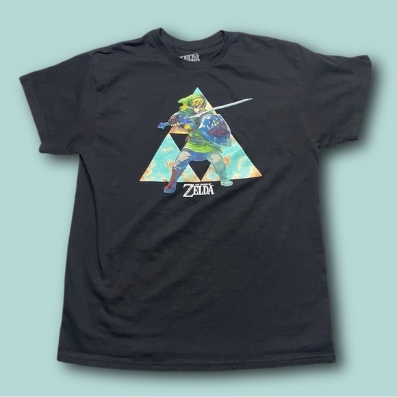 The Legend Of Zelda Nintendo video game Link graphic t-shirt - size Large - Picture 1 of 6